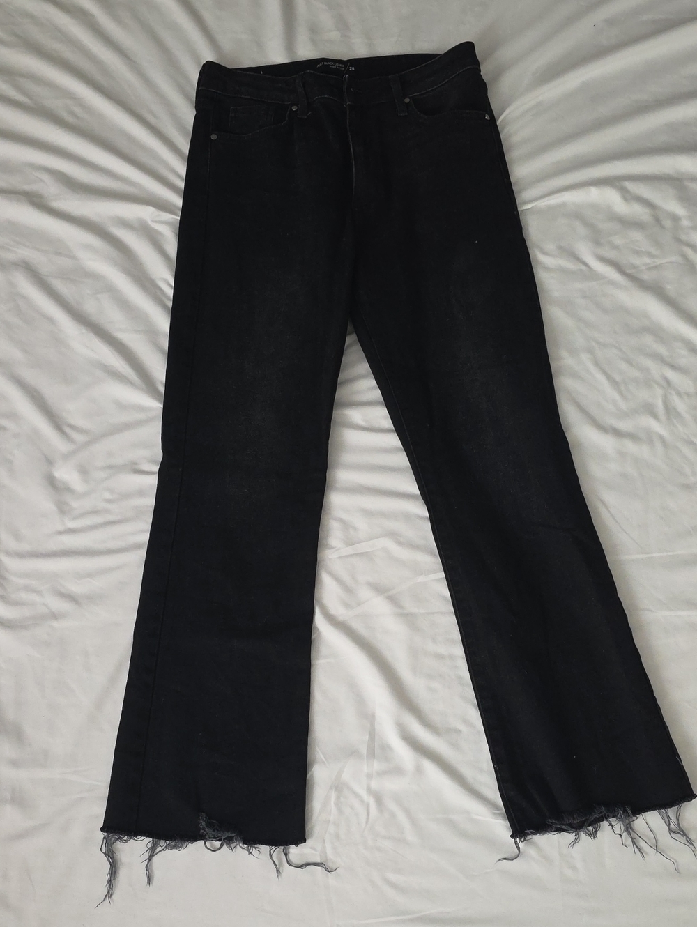 Just Black Women's Black Wide-Leg Raw Hem Jeans